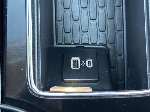 Used 2023 Lincoln Aviator 2WD image 36