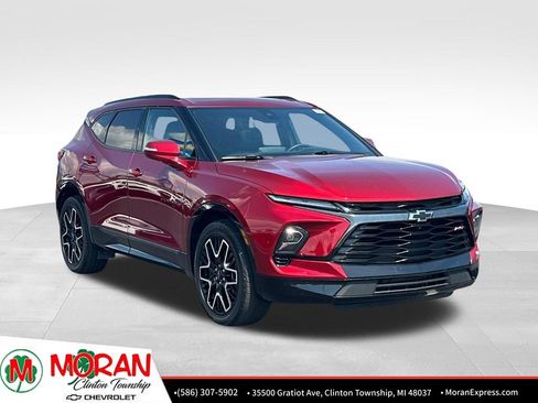 Certified 2024 Chevrolet Blazer RS w/ Driver Confidence II Package AWD/4WD image 9