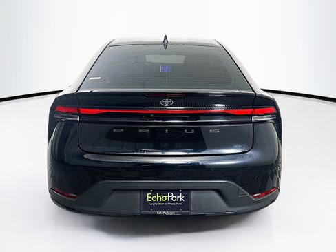 Used 2024 Toyota Prius LE image 7