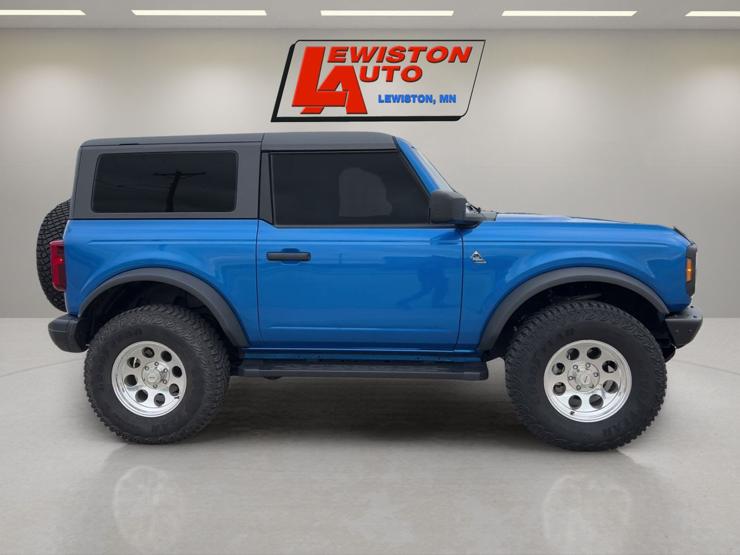 Used 2022 Ford Bronco Black Diamond w/ Sasquatch Package AWD/4WD image 6