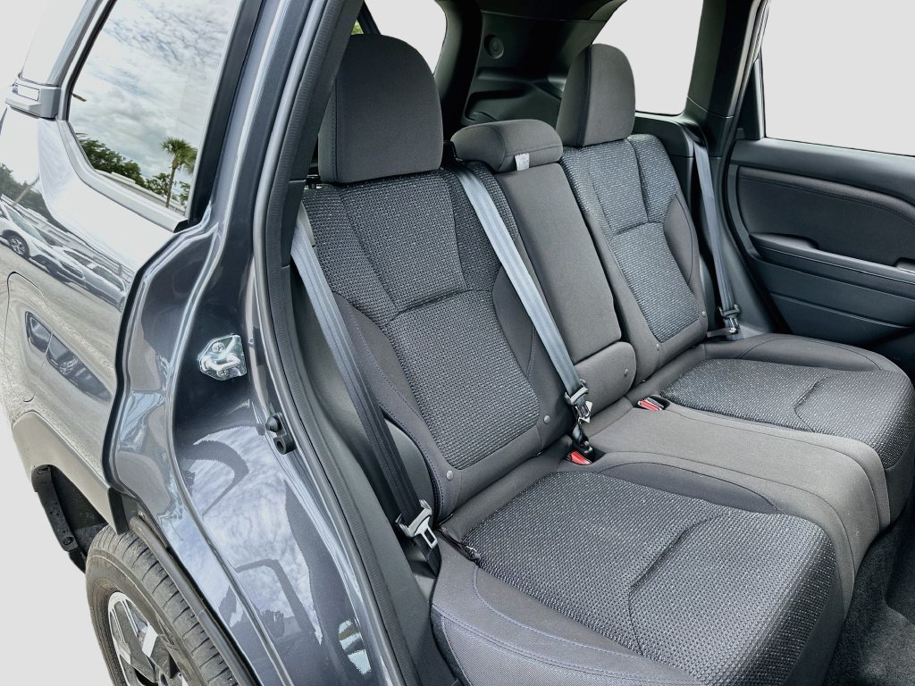 Certified 2025 Subaru Forester Premium AWD/4WD image 26