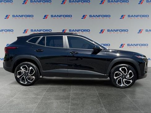 Used 2024 Chevrolet Trax RS w/ Driver Confidence Package FWD image 6