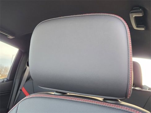 Used 2025 Chevrolet Colorado Z71 w/ Z71 Convenience Package 2 image 19