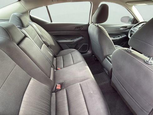 Used 2024 Nissan Altima 2.5 SV image 13