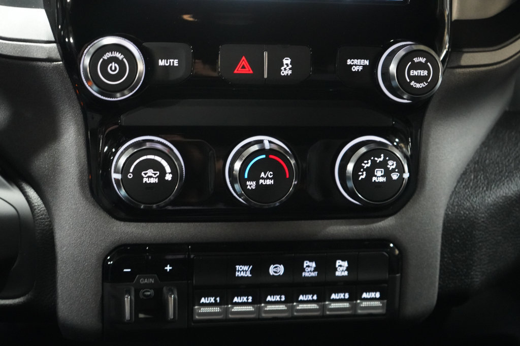 New 2027 RAM 3500 Tradesman AWD/4WD image 25