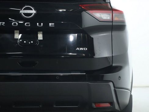 Certified 2026 Nissan Rogue SV image 45