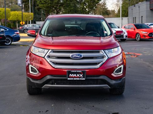Used 2018 Ford Edge SEL w/ Equipment Group 201A AWD/4WD image 4