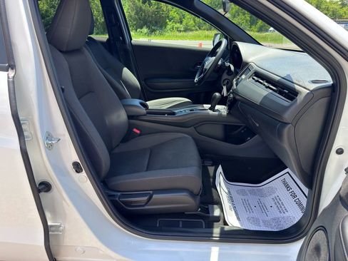 Used 2021 Honda HR-V Sport image 27