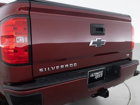 Used 2017 Chevrolet Silverado 1500 LT w/ All Star Edition AWD/4WD image 17