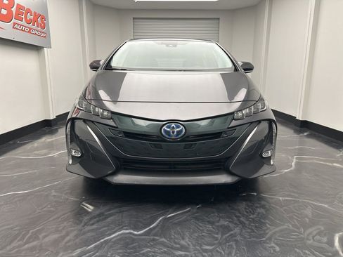 Used 2019 Toyota Prius Prime Advanced w/ Carpet Mat Package FWD image 27