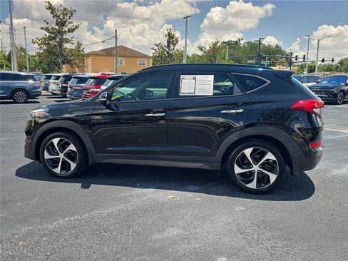 Used 2016 Hyundai Tucson Limited w/ Option Group 03 FWD image 7
