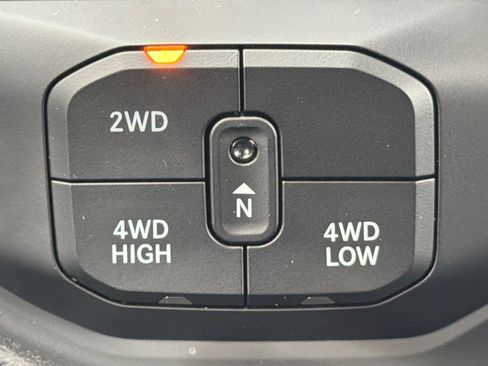 Used 2026 RAM 2500 Big Horn AWD/4WD image 33