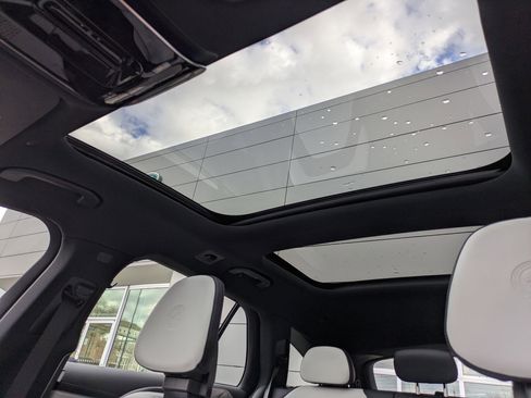 New 2026 Mercedes-Benz E 53 AMG 4MATIC Sedan image 14