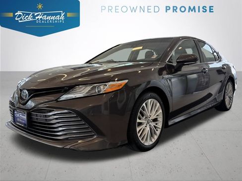 Used 2018 Toyota Camry XLE w/ Audio Package FWD image 1