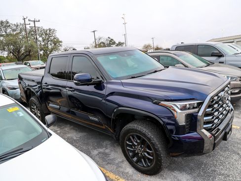 Used 2023 Toyota Tundra Platinum w/ Advanced Package image 7
