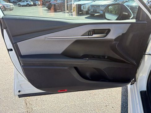 Used 2025 Toyota Camry SE w/ Multimedia Upgrade Package FWD image 10