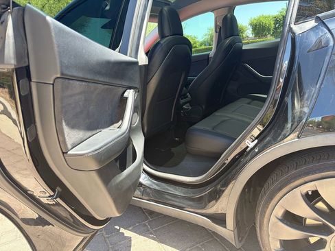 Used 2021 Tesla Model Y Performance AWD/4WD image 9