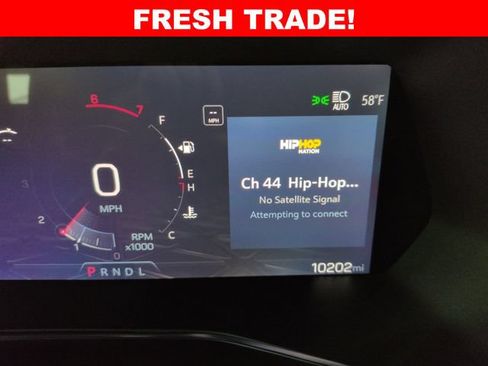 Used 2024 GMC Canyon AT4X AWD/4WD image 16