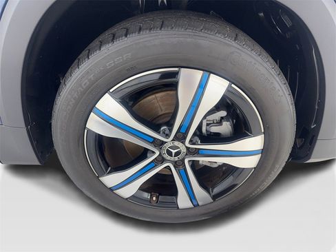 Used 2023 Mercedes-Benz EQB 300 300 w/ Exclusive Package image 82