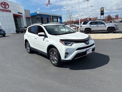 Used 2017 Toyota RAV4 XLE w/ Protection Package image 2