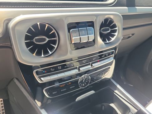 Certified 2024 Mercedes-Benz G 63 AMG 4MATIC image 17