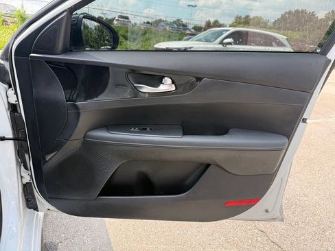 Used 2023 Kia Forte GT-Line w/ GT-Line Technology Package FWD image 13