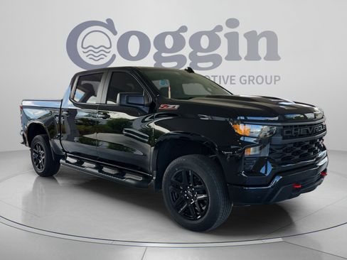 Used 2023 Chevrolet Silverado 1500 Custom Trail Boss AWD/4WD image 7
