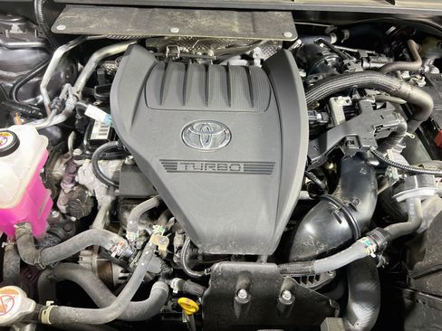 Used 2023 Toyota Highlander XLE AWD/4WD image 31