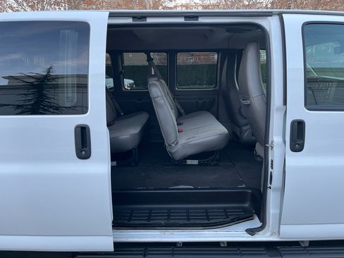 Used 2023 Chevrolet Express 3500 LT w/ LT Preferred Equipment Group image 26