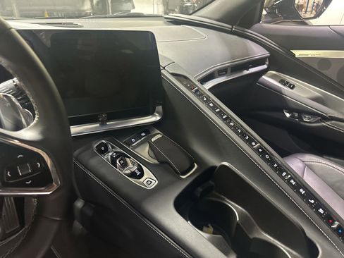 Used 2023 Chevrolet Corvette Stingray Preferred Cpe w/ 2LT RWD image 2
