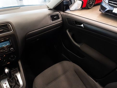 Used 2012 Volkswagen Jetta S FWD image 11