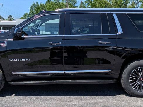 New 2026 GMC Yukon XL Elevation w/ Elevation Premium Package AWD/4WD image 5