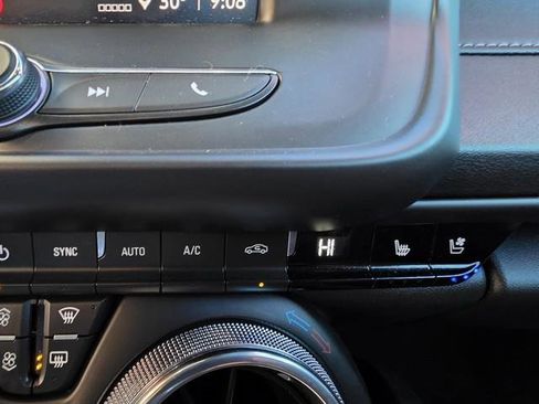 Used 2023 Chevrolet Camaro LT image 17