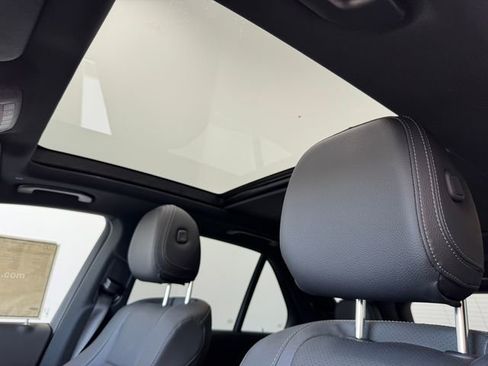 Used 2025 Mercedes-Benz GLE 350 4MATIC image 5