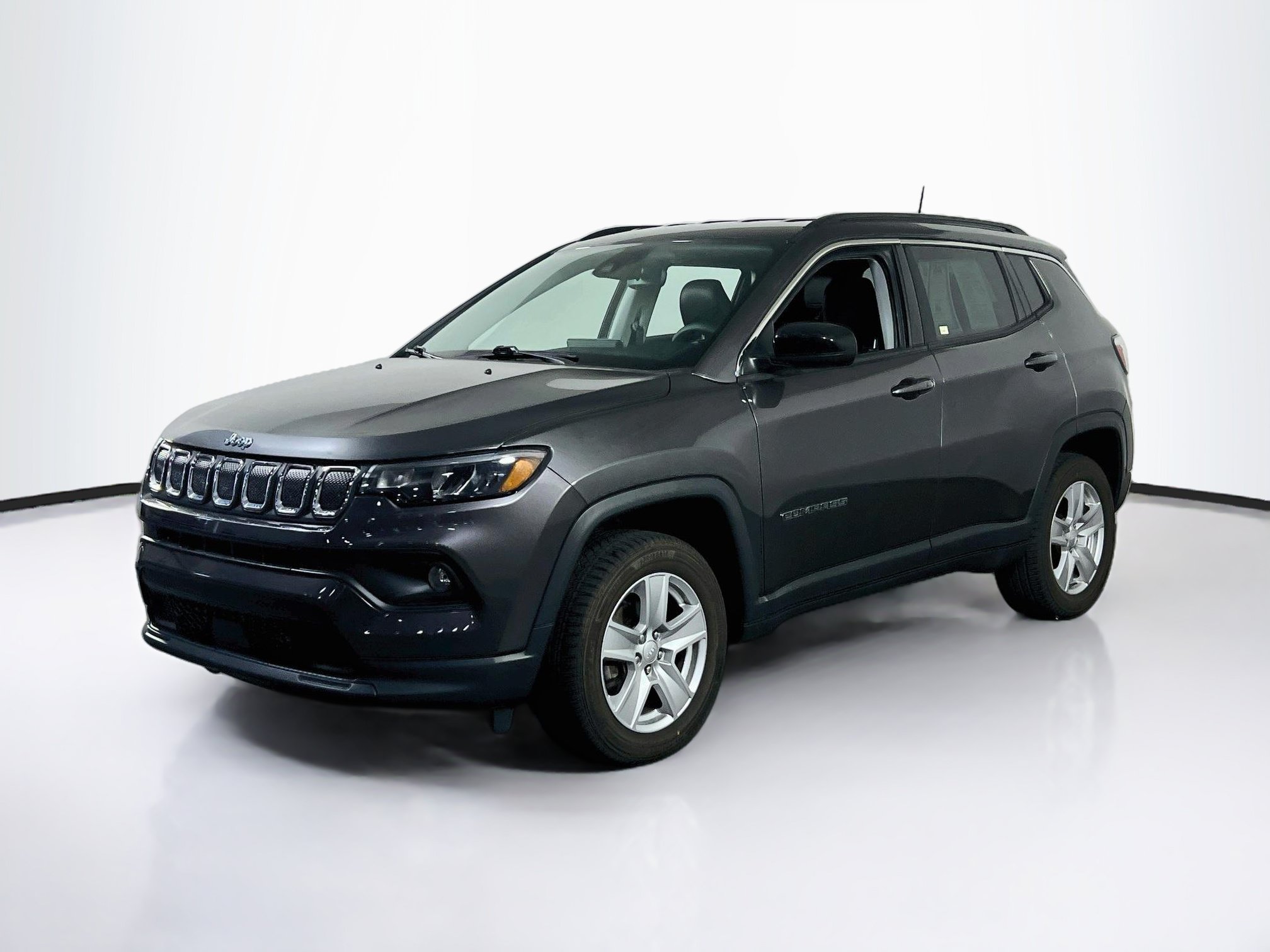 Used 2022 Jeep Compass Latitude AWD/4WD image 1