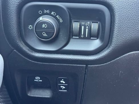 Used 2019 RAM 1500 Big Horn AWD/4WD image 22