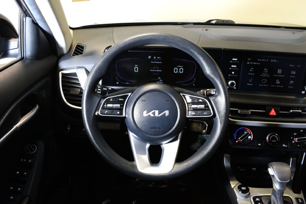 Used 2024 Kia Seltos LX AWD/4WD image 12