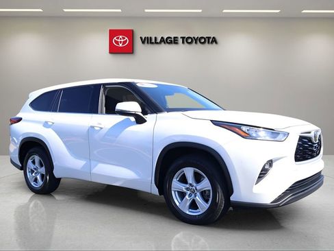 Certified 2020 Toyota Highlander LE FWD image 7