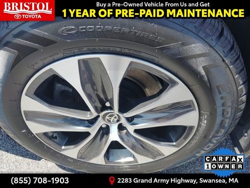 Used 2022 Toyota Highlander XLE AWD/4WD image 14