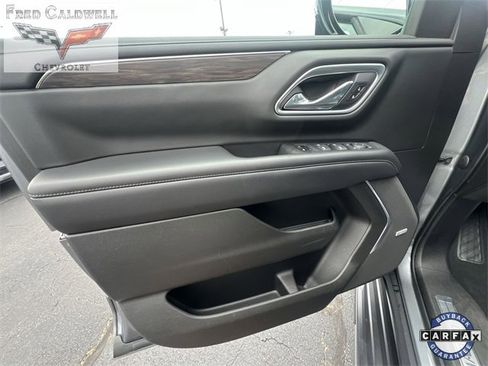 Used 2021 Chevrolet Suburban LT w/ LT Signature Package image 22