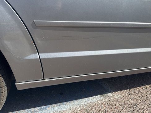 Used 2013 Dodge Grand Caravan SXT w/ Rear Park Assist Pkg image 5