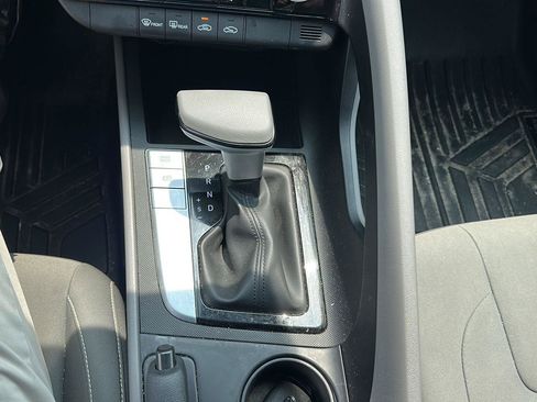 Used 2023 Hyundai Elantra SEL FWD image 21