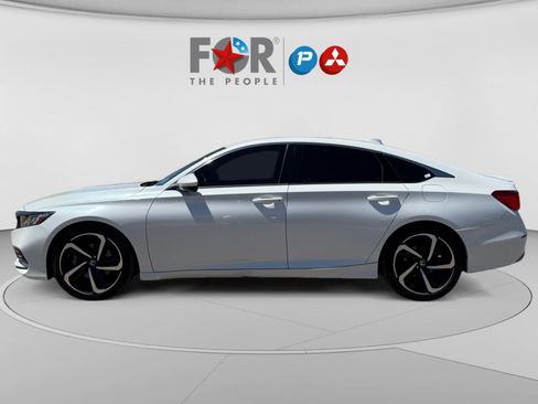 Used 2019 Honda Accord Sport image 2