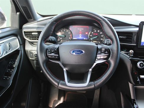 Used 2022 Ford Explorer ST-Line w/ Class IV Trailer Tow Package image 43