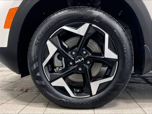 Used 2025 Kia Seltos S image 7