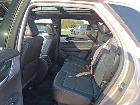 Certified 2023 Cadillac XT5 Premium Luxury AWD/4WD image 23