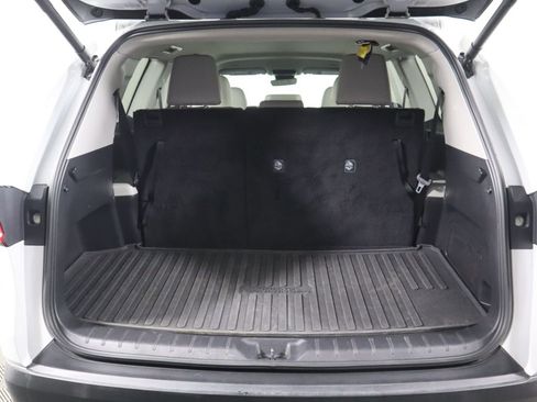 Used 2024 Toyota Grand Highlander XLE image 28