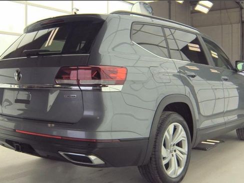 Used 2022 Volkswagen Atlas SE w/ Panoramic Sunroof Package image 5