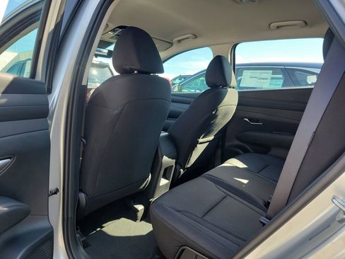 Used 2026 Hyundai Tucson SE image 5
