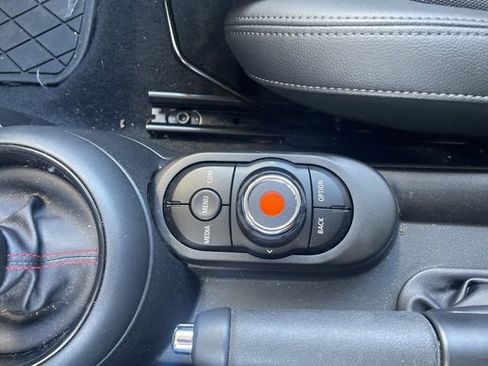 Used 2020 MINI Cooper S image 28